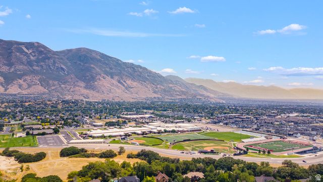 10354 N HIDDEN OAK DR, Highland, UT 84003