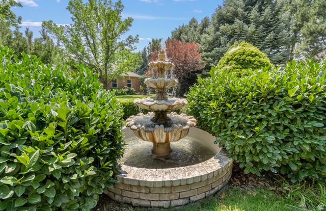 10354 N HIDDEN OAK DR, Highland, UT 84003