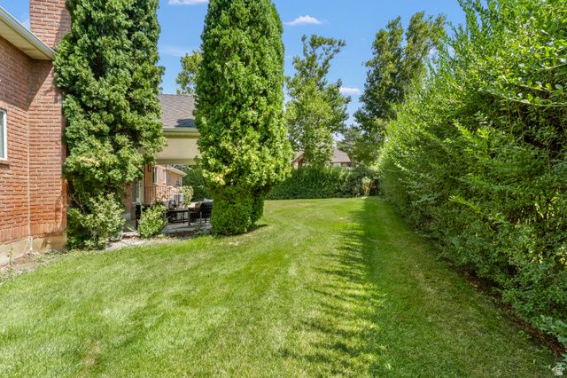10354 N HIDDEN OAK DR, Highland, UT 84003