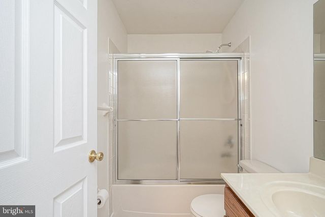 6404 BALTIMORE DR, Marlton, NJ 08053