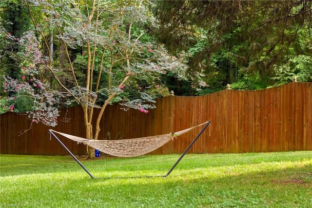 3740 Yadkinville Road, Winston-salem, NC 27106