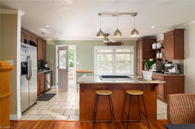 3740 Yadkinville Road, Winston-salem, NC 27106