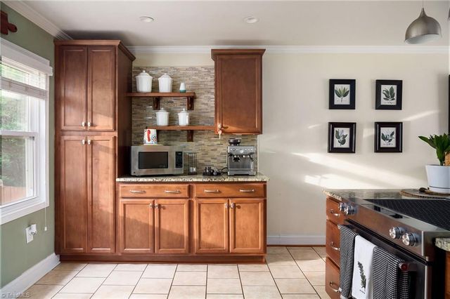 3740 Yadkinville Road, Winston-salem, NC 27106