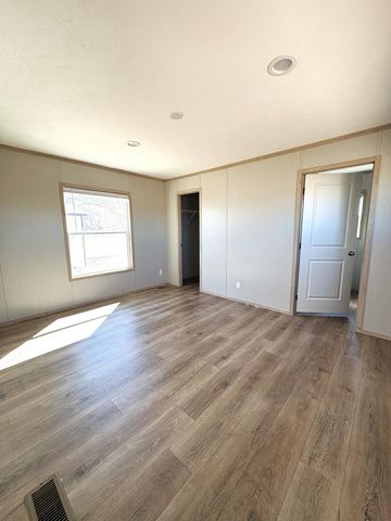 1179 Los Tulipanes Drive SE, Los Lunas, NM 87031