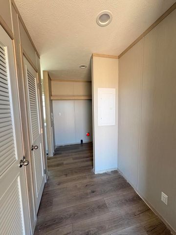 1179 Los Tulipanes Drive SE, Los Lunas, NM 87031