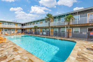 2401 Manor RD 113, Austin, TX 78722