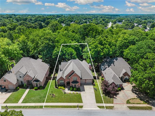 1837 Trillium Lane, Fayetteville, AR 72704