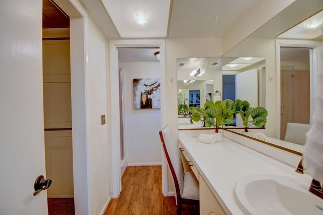 7013 Aztec Road NE, Albuquerque, NM 87110