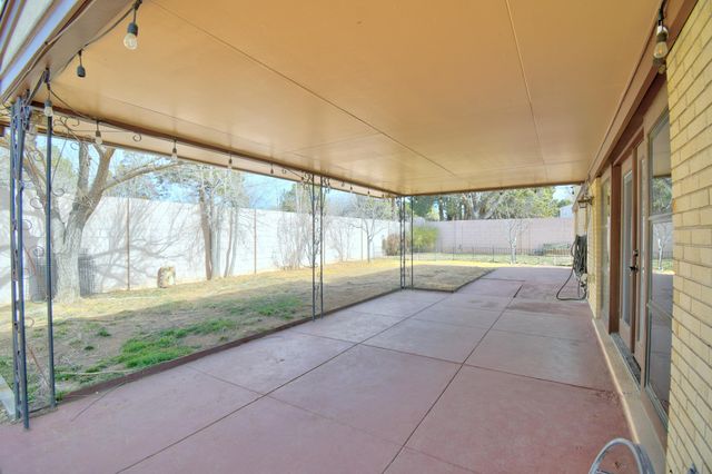 7013 Aztec Road NE, Albuquerque, NM 87110