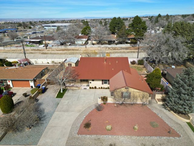 7013 Aztec Road NE, Albuquerque, NM 87110