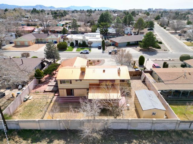 7013 Aztec Road NE, Albuquerque, NM 87110