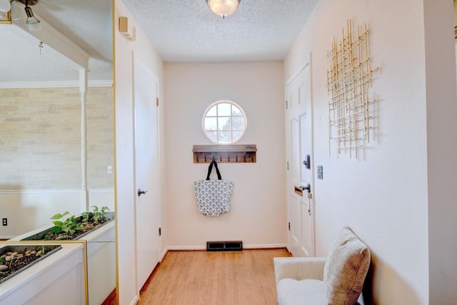 7013 Aztec Road NE, Albuquerque, NM 87110