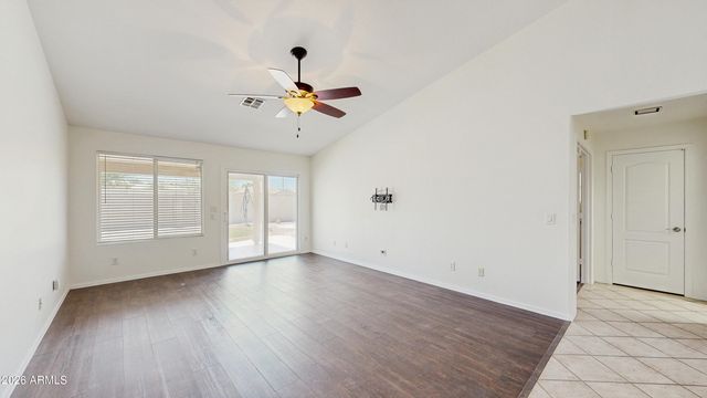 10881 W Oraibi Drive, Peoria, AZ 85373