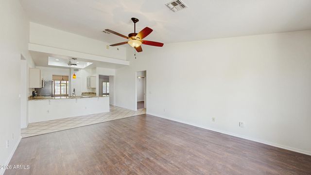 10881 W Oraibi Drive, Peoria, AZ 85373
