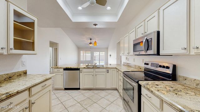 10881 W Oraibi Drive, Peoria, AZ 85373