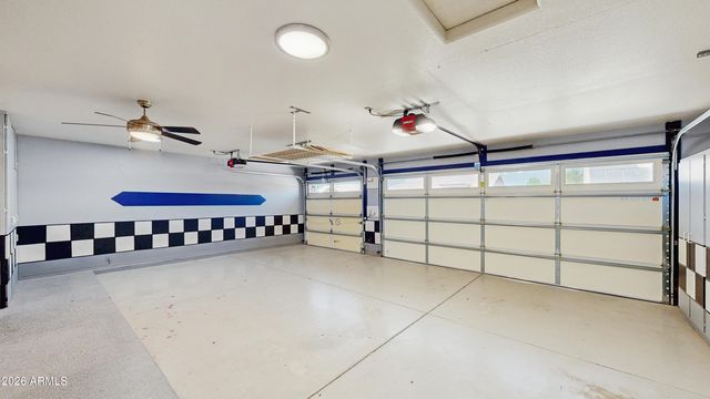 10881 W Oraibi Drive, Peoria, AZ 85373