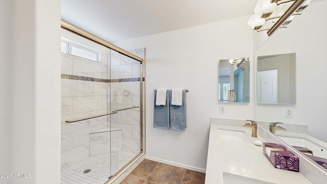 10881 W Oraibi Drive, Peoria, AZ 85373