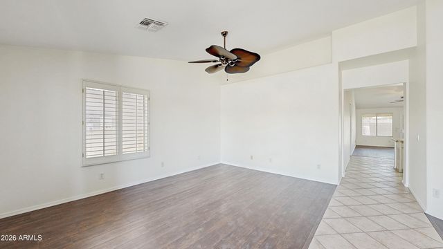 10881 W Oraibi Drive, Peoria, AZ 85373
