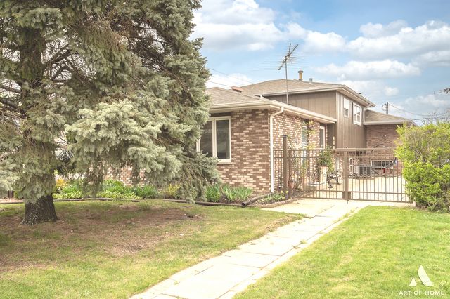 8356 Oak Park Avenue, Burbank, IL 60459