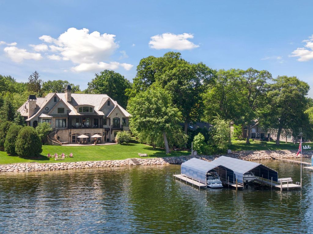 27060 Edgewood Road, Shorewood, MN 55331