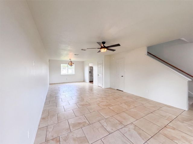 4519 S Ridgewalk Drive, Houston, TX 77053