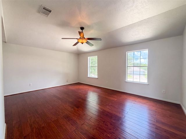 4519 S Ridgewalk Drive, Houston, TX 77053