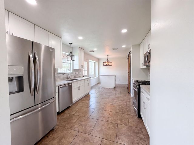 4519 S Ridgewalk Drive, Houston, TX 77053