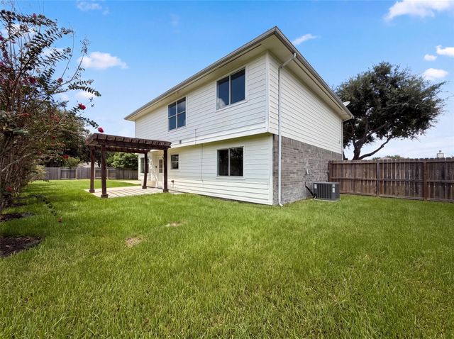 4519 S Ridgewalk Drive, Houston, TX 77053