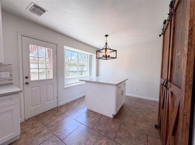 4519 S Ridgewalk Drive, Houston, TX 77053