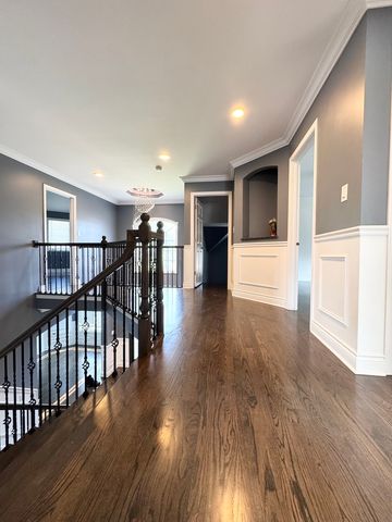 9706 52nd Avenue, Oak Lawn, IL 60453