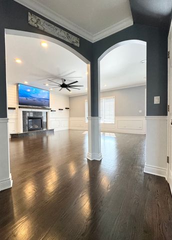 9706 52nd Avenue, Oak Lawn, IL 60453