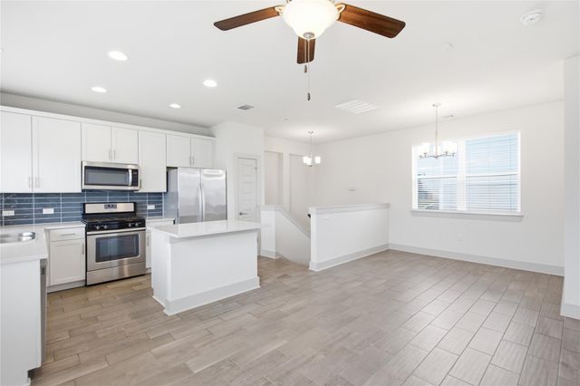 2021 Sharper Mews LN, Austin, TX 78741