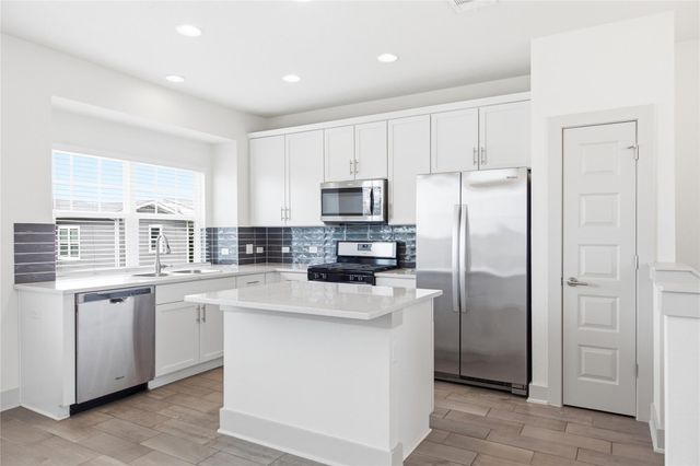 2021 Sharper Mews LN, Austin, TX 78741