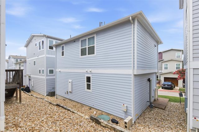 2021 Sharper Mews LN, Austin, TX 78741