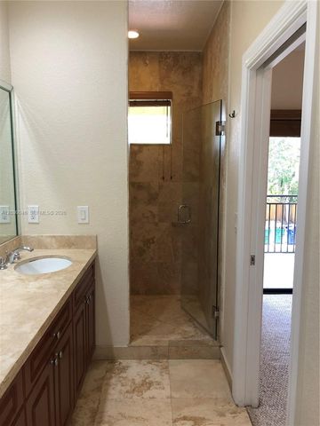3227 Gifford Ln 3227, Miami, FL 33133