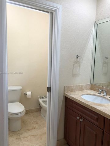 3227 Gifford Ln 3227, Miami, FL 33133