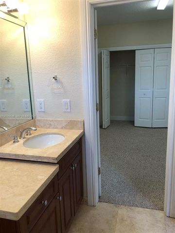 3227 Gifford Ln 3227, Miami, FL 33133