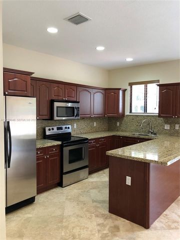 3227 Gifford Ln 3227, Miami, FL 33133