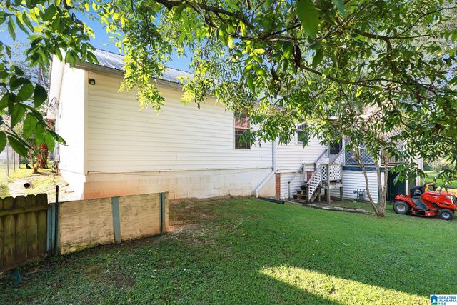 607 ASTOR AVENUE, Weaver, AL 36277