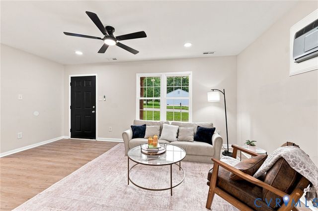 4133 Falconway Ln, Chesterfield, VA 23237