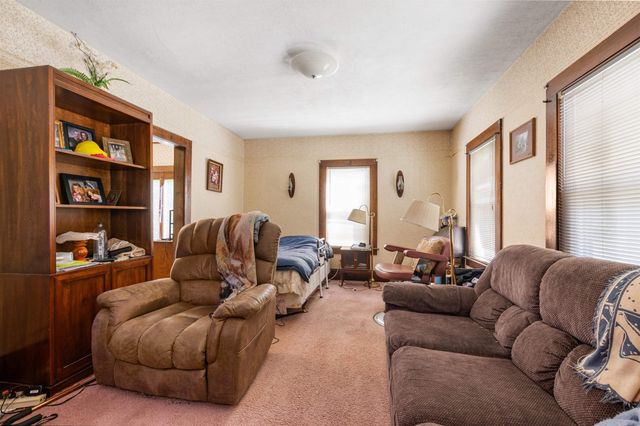 21 Spring Street, Colebrook, NH 03576