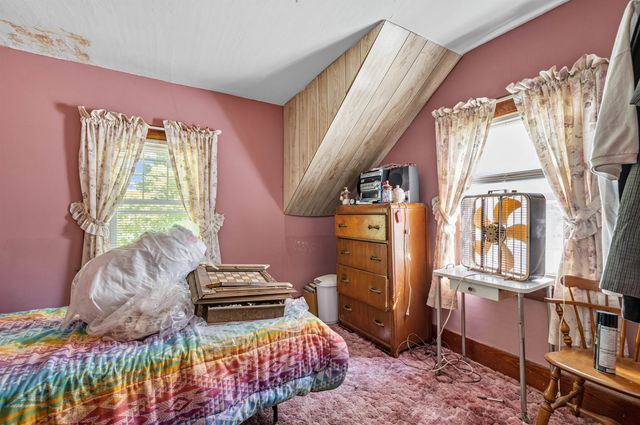 21 Spring Street, Colebrook, NH 03576