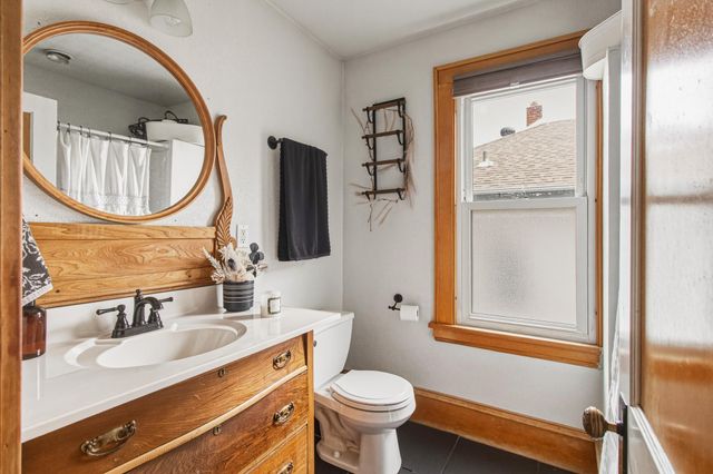 1035 12th Street N, Fargo, ND 58102