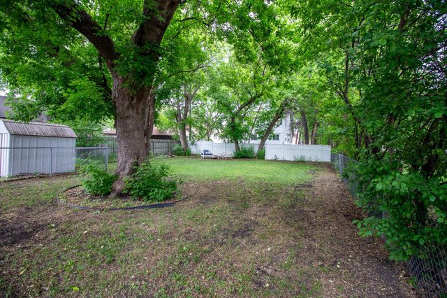 1035 12th Street N, Fargo, ND 58102