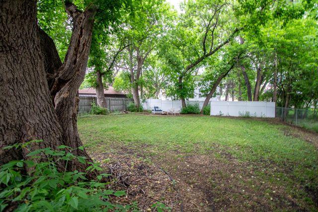 1035 12th Street N, Fargo, ND 58102