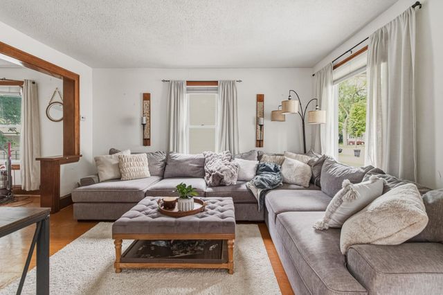 1035 12th Street N, Fargo, ND 58102