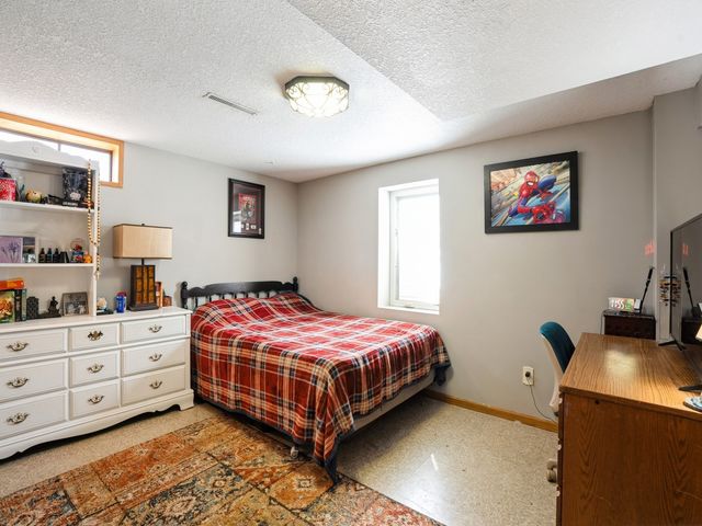 20 S Goodrich Street, Colfax, IA 50054