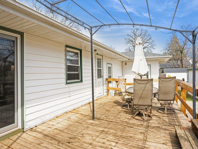 20 S Goodrich Street, Colfax, IA 50054