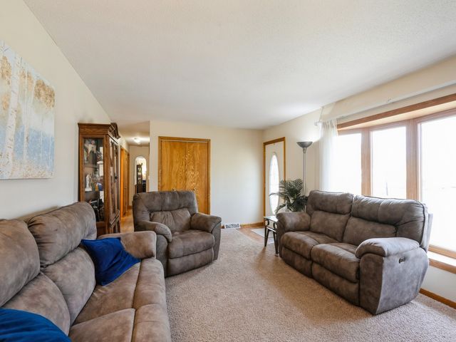 20 S Goodrich Street, Colfax, IA 50054