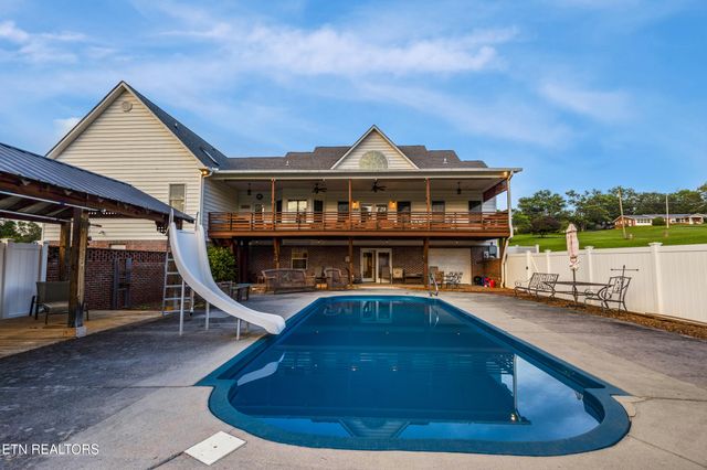 2317 Wayland Rd, Knoxville, TN 37914